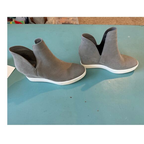 Altar'd STATE ankle boots/shoes, size 8; Gray; heel - Picture 6 of 8